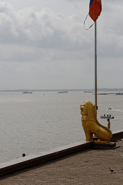 Phnom Penh-Divers-022